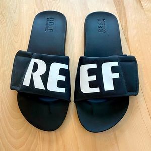 New Without Tags Reef Slides / Sandals